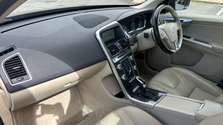 Volvo Xc60 D5 [220] SE Lux Nav 5dr AWD Geartronic Diesel Estate